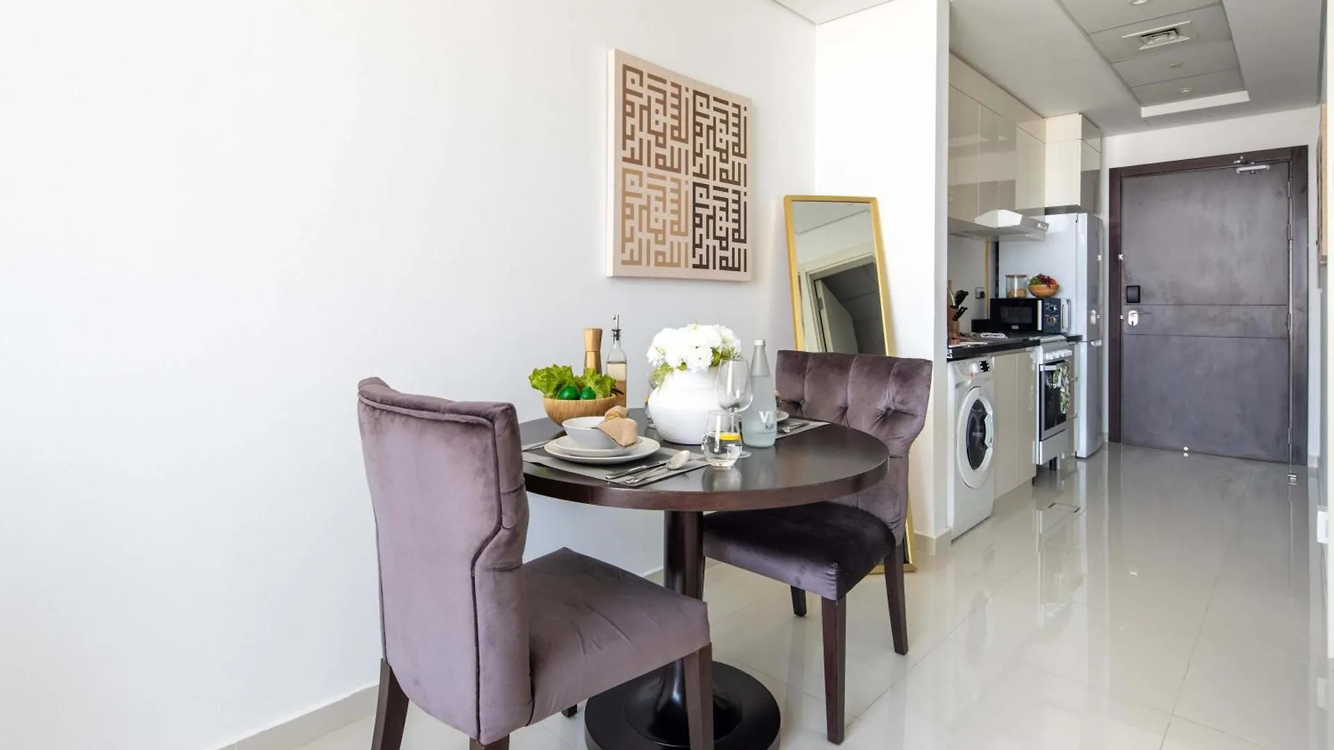 Apartment Frank Porter - Damac Ghalia Dubai
