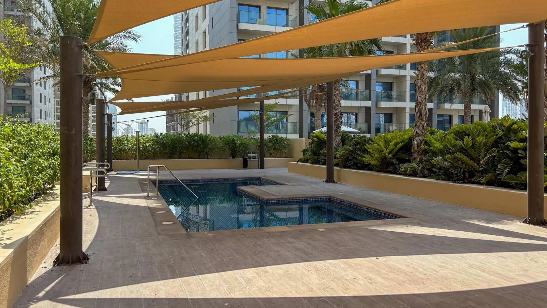 Apartment Frank Porter - Damac Ghalia Dubai United Arab Emirates